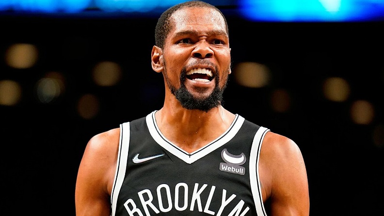 Kevin Durant vuelve a ser el blanco de la afición de los Golden State Warriors